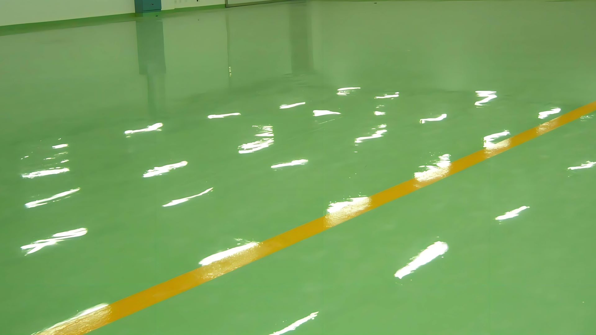 环氧树脂地坪.jpg