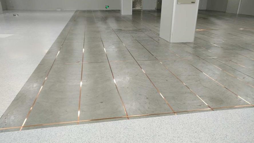 ABUIABACGAAg7cL5rAYo0uD8iwEw_AY49AM 防静电pvc地坪.jpg